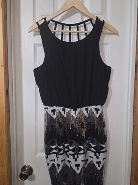 Sequin Hearts Women’s Sleeveless Black, Silver, White Sequin Mini Dress Size M